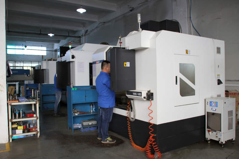 CNC加工設備 CNC加工設備